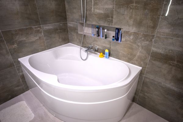 Large Bathtub Installation in Hillsboro