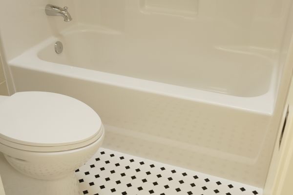 Fiberglass Tub Replacement in Hillsboro